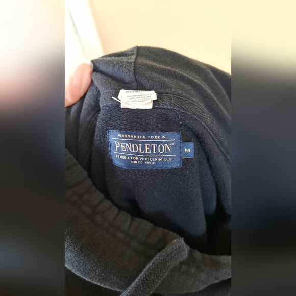 Pendleton Hoodie - Picture 5 of 6